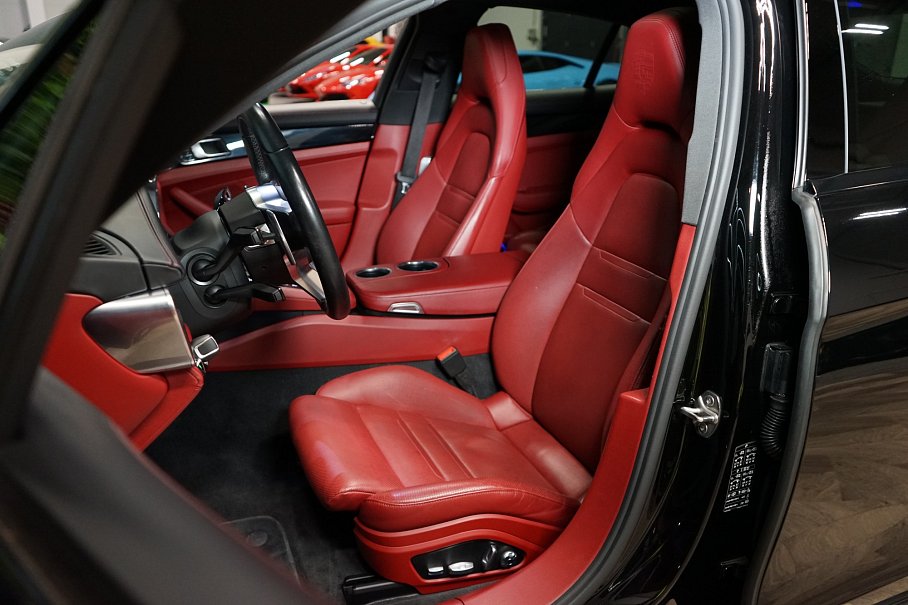 Porsche Panamera 4S Diesel