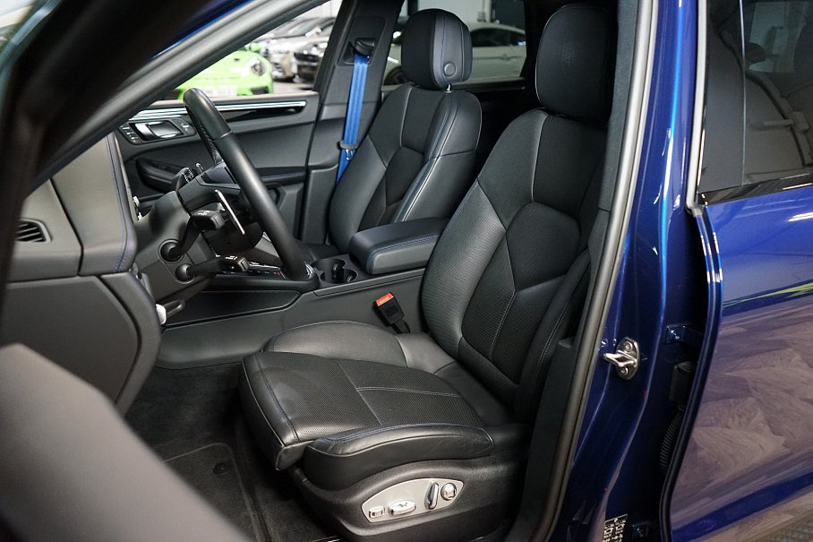 Porsche Macan S
