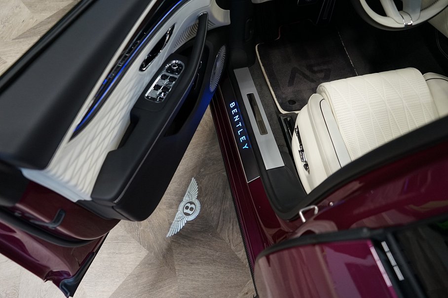 Bentley Flying Spur V8 Mulliner