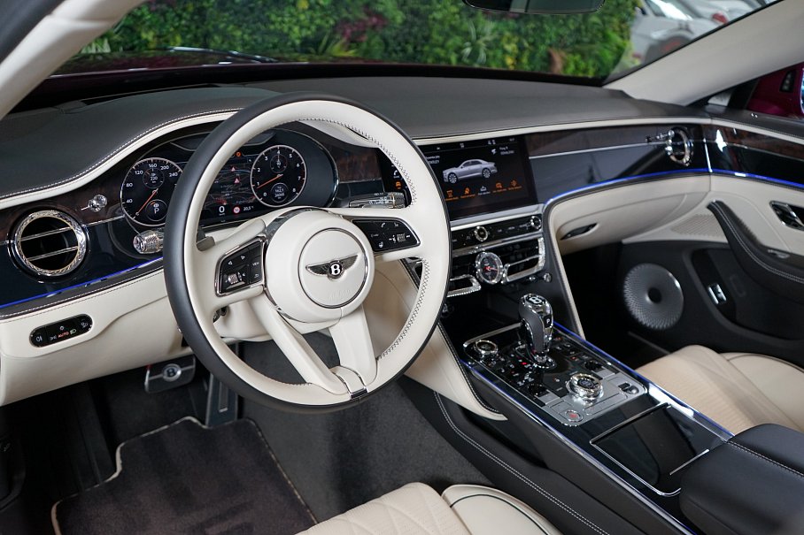 Bentley Flying Spur V8 Mulliner