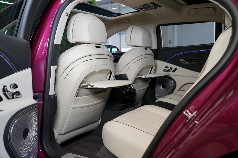 Bentley Flying Spur V8 Mulliner