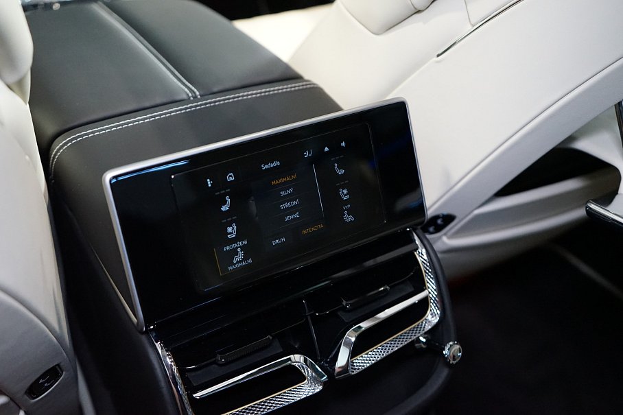 Bentley Flying Spur V8 Mulliner