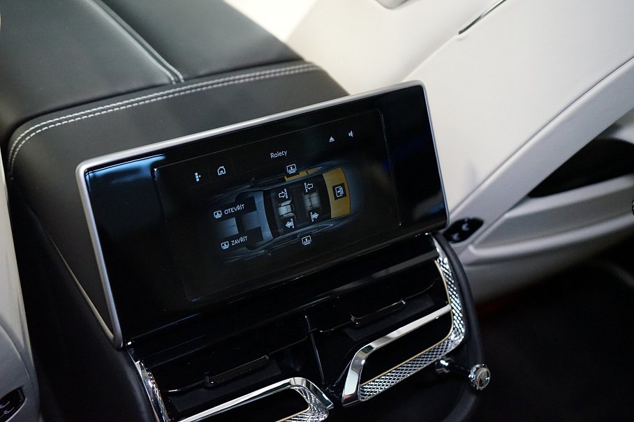 Bentley Flying Spur V8 Mulliner
