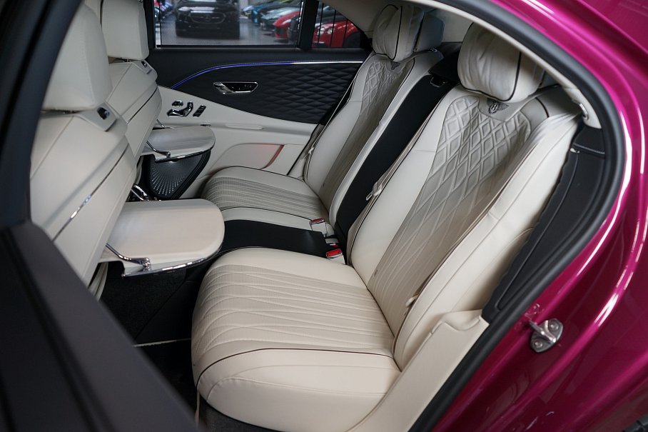 Bentley Flying Spur V8 Mulliner