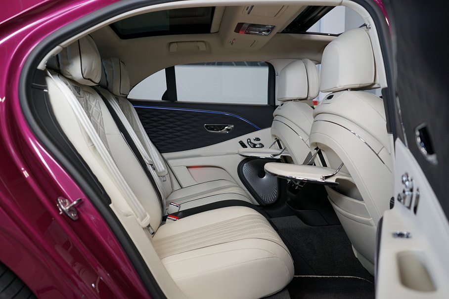 Bentley Flying Spur V8 Mulliner