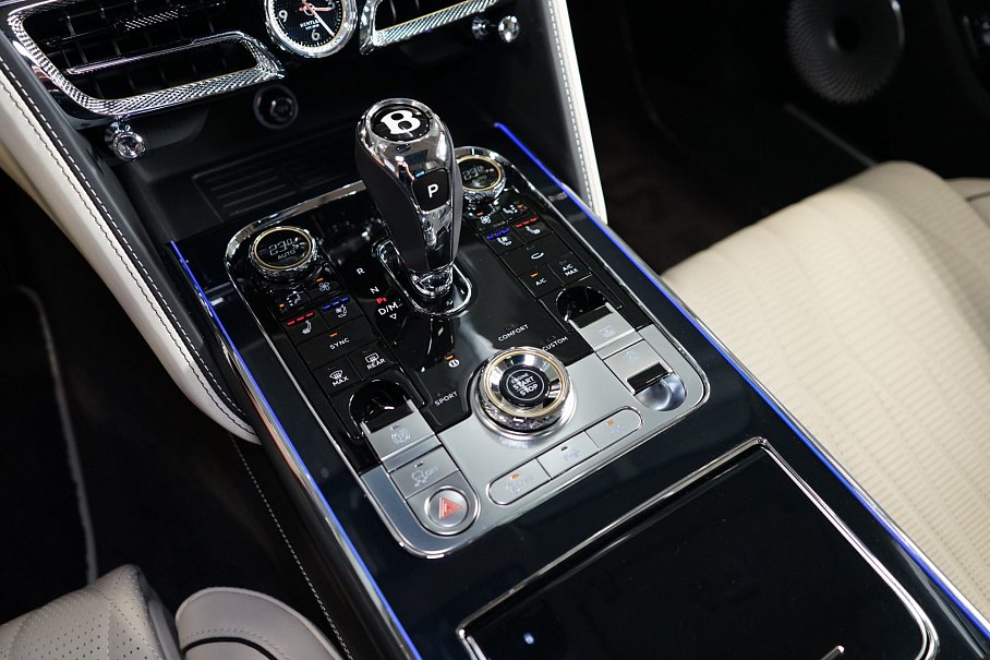 Bentley Flying Spur V8 Mulliner