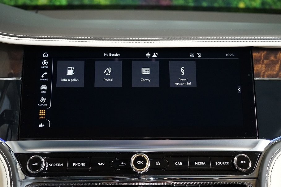 Bentley Flying Spur V8 Mulliner