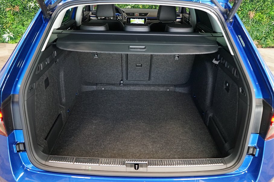 Škoda Superb 2.0 TDI L&K