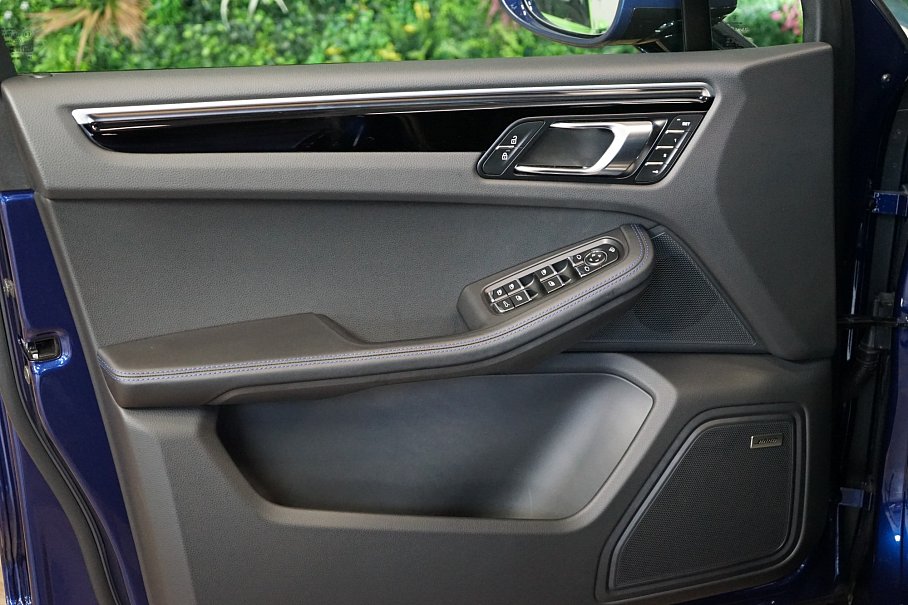 Porsche Macan S
