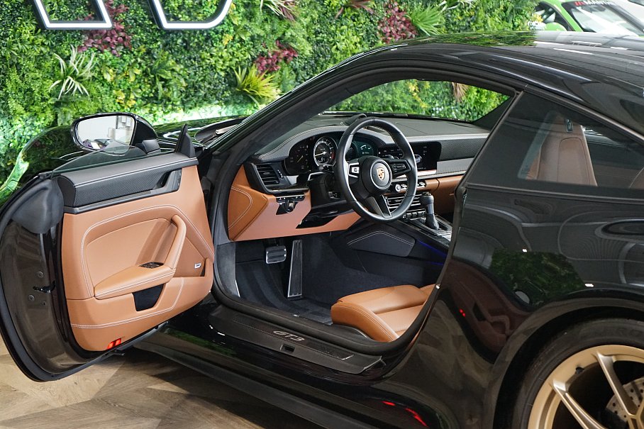 Porsche 911 992 GT3 Touring