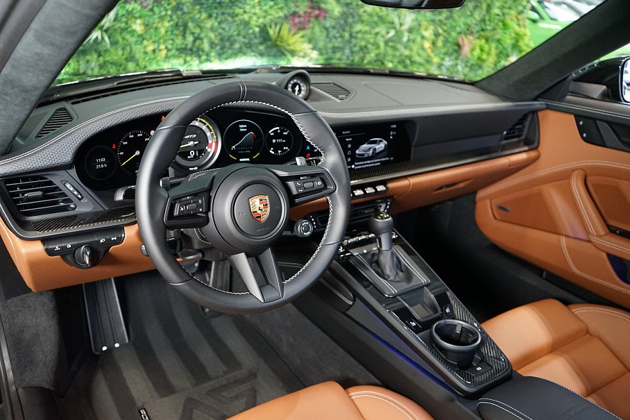 Porsche 911 992 GT3 Touring