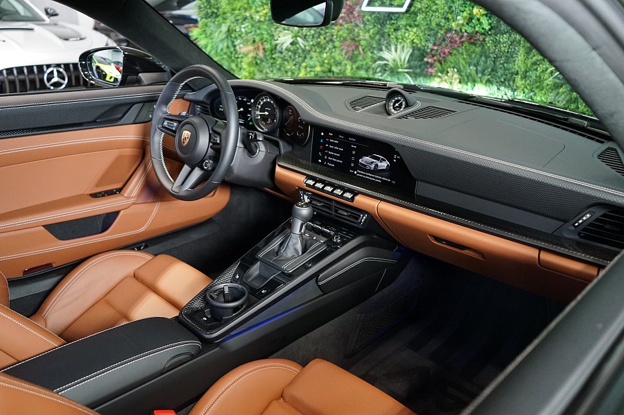 Porsche 911 992 GT3 Touring