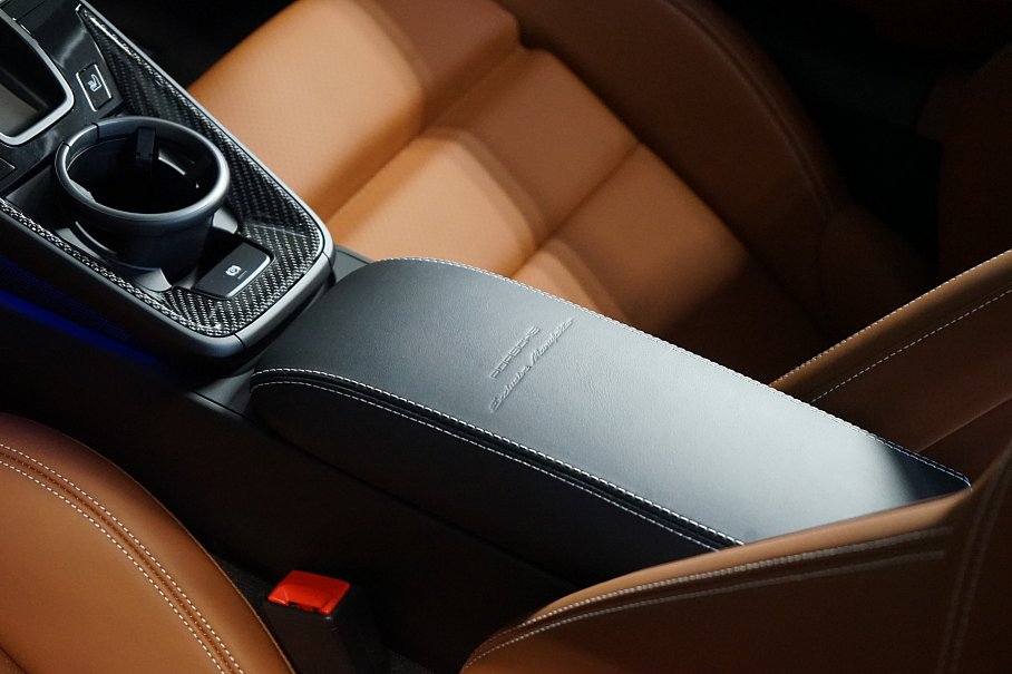 Porsche 911 992 GT3 Touring