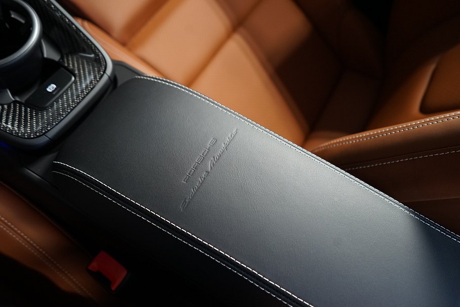 Porsche 911 992 GT3 Touring