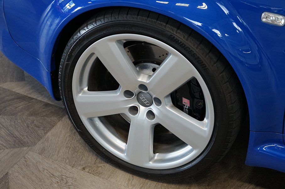 Audi RS 6 4.2 V8 quattro
