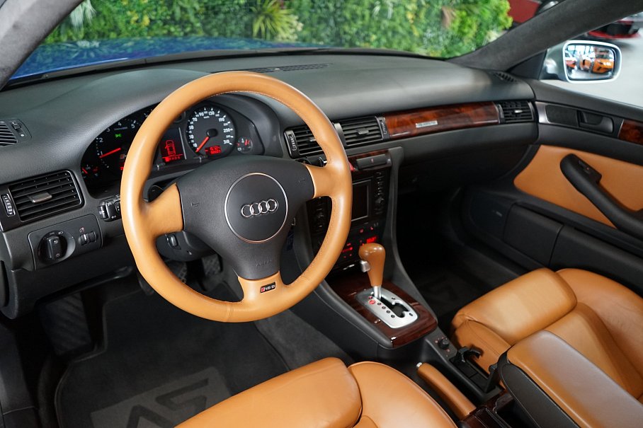 Audi RS 6 4.2 V8 quattro