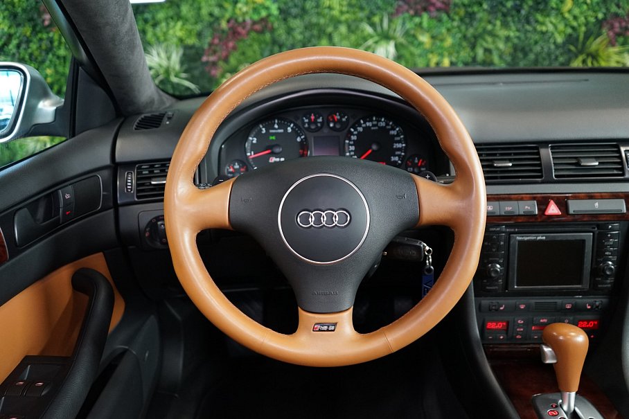 Audi RS 6 4.2 V8 quattro