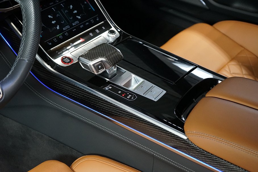 Audi S8 4.0 TFSI quattro