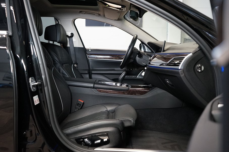 BMW Řada 7 740d xDrive