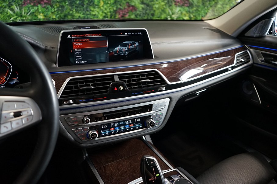 BMW Řada 7 740d xDrive