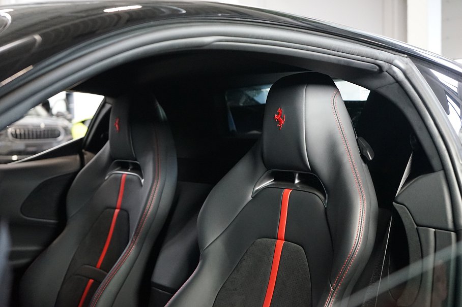 Ferrari SF90 Stradale