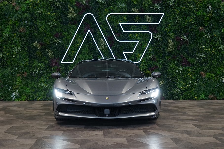 Ferrari SF90 Stradale
