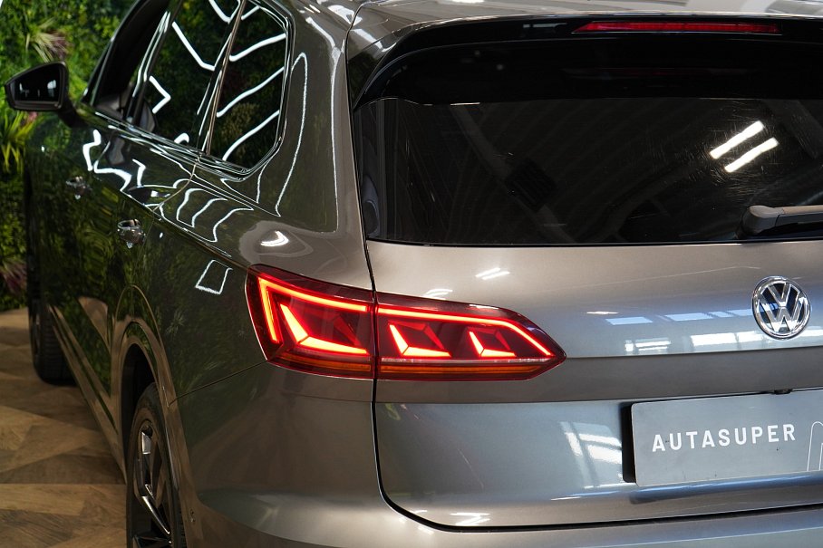 Volkswagen Touareg 3.0 TDI 4Motion R-Line