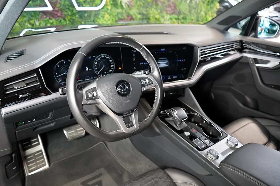 Volkswagen Touareg 3.0 TDI 4Motion R-Line