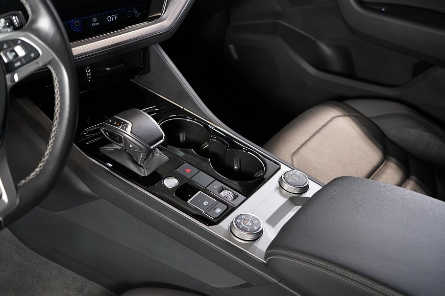 Volkswagen Touareg 3.0 TDI 4Motion R-Line