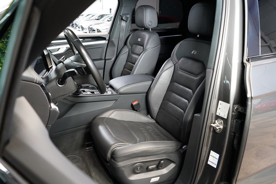 Volkswagen Touareg 3.0 TDI 4Motion R-Line