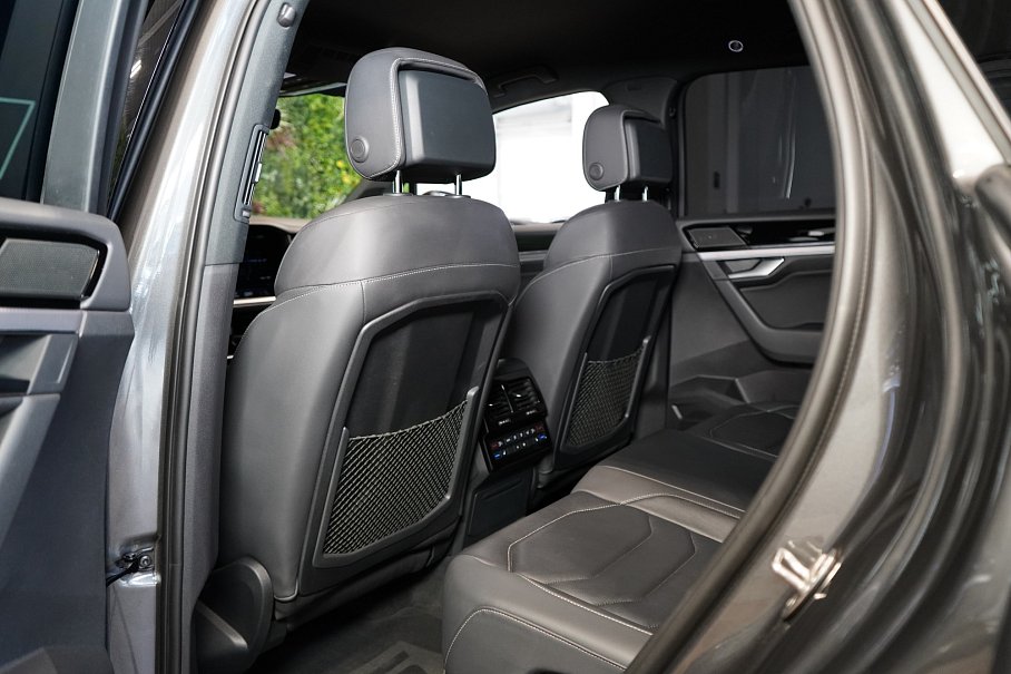 Volkswagen Touareg 3.0 TDI 4Motion R-Line