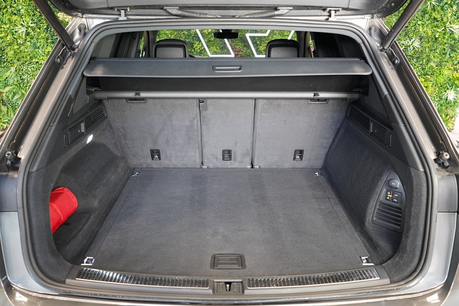 Volkswagen Touareg 3.0 TDI 4Motion R-Line