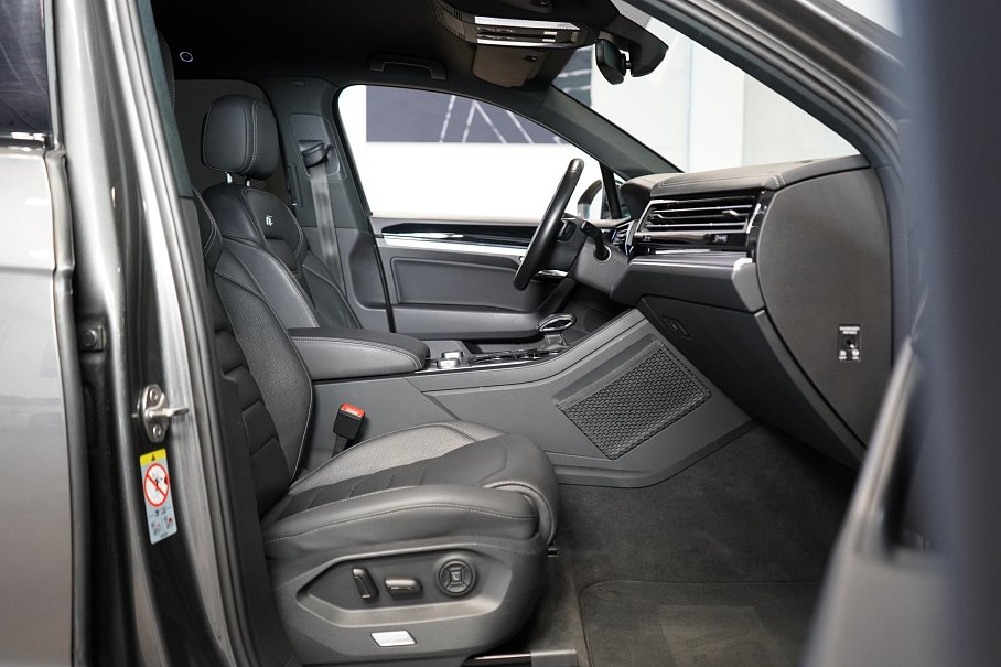 Volkswagen Touareg 3.0 TDI 4Motion R-Line