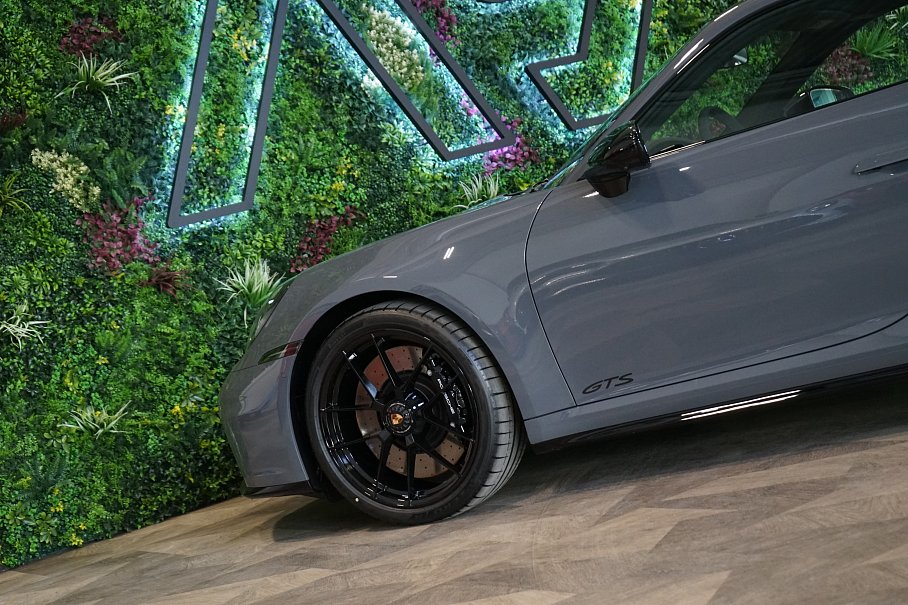 Porsche 911 992.2 4 GTS