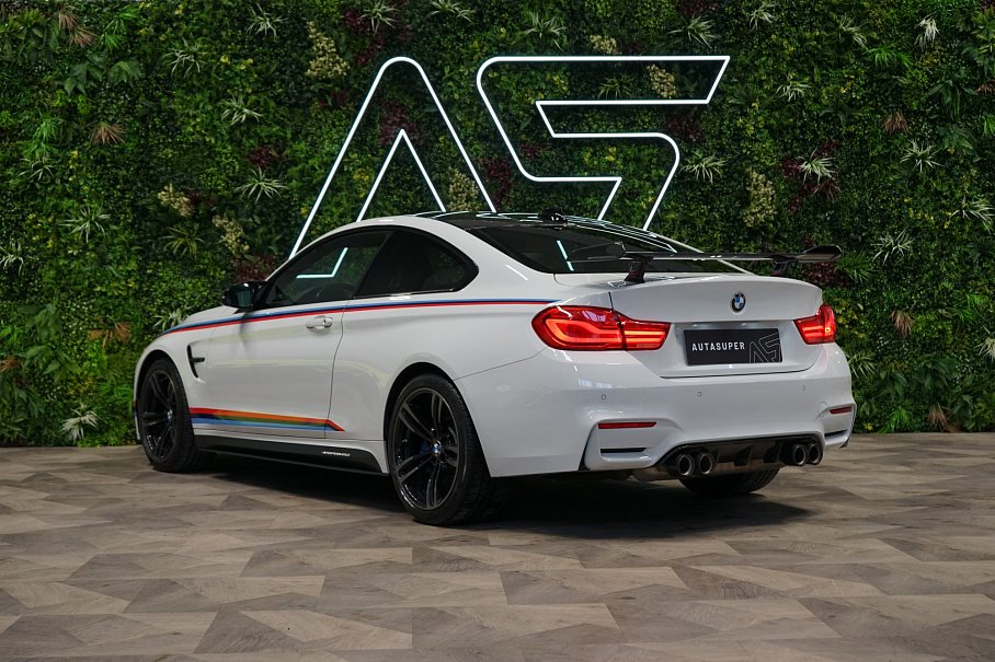 BMW M4 