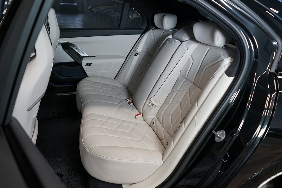 BMW Řada 7 750e xDrive