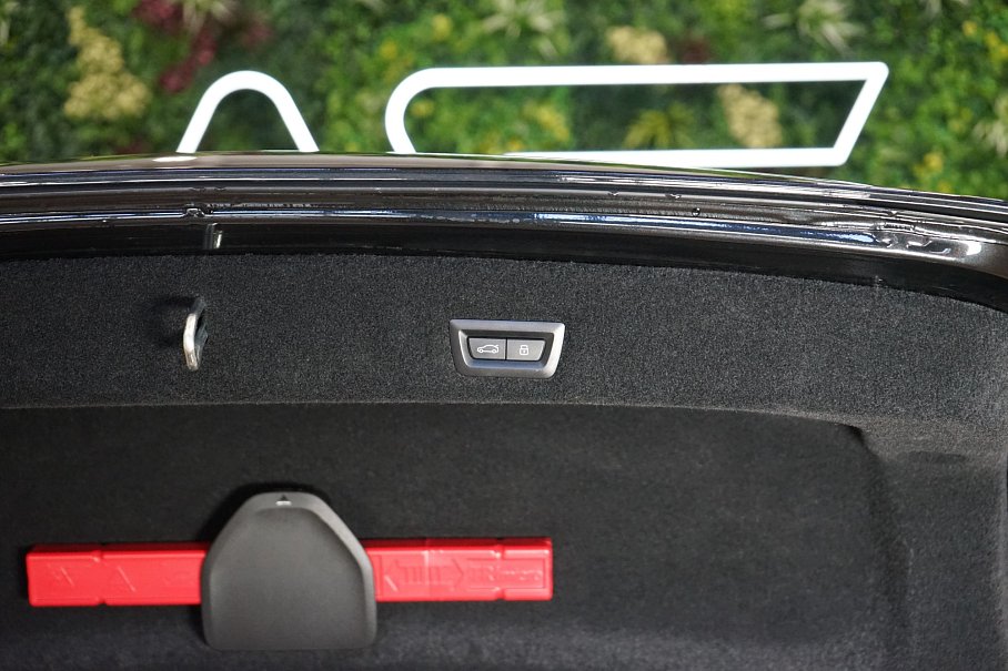 BMW Řada 7 750e xDrive