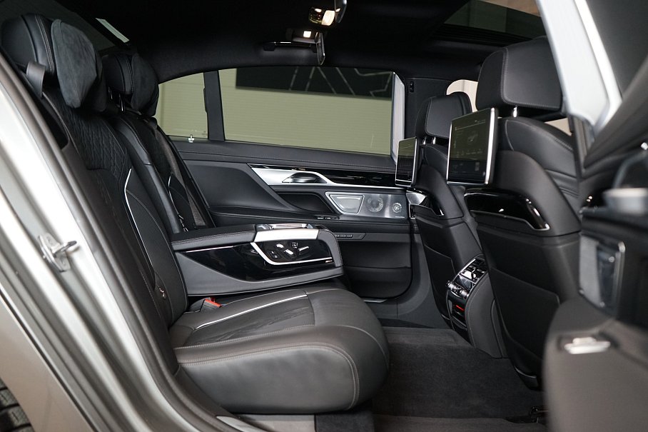 BMW Řada 7 40d xDrive Long