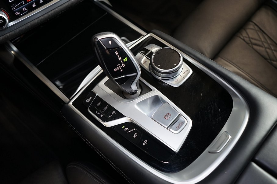 BMW Řada 7 40d xDrive Long