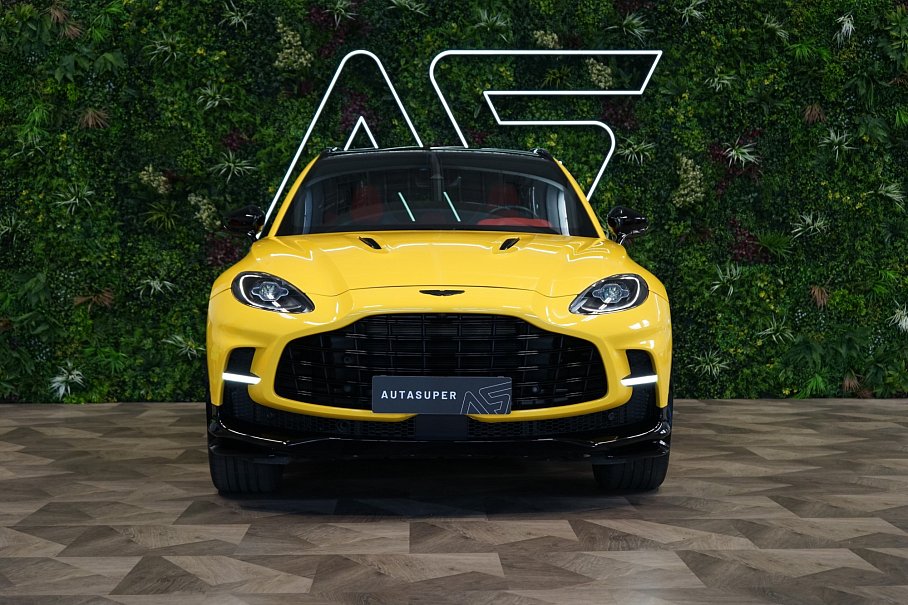 Aston Martin DBX 707