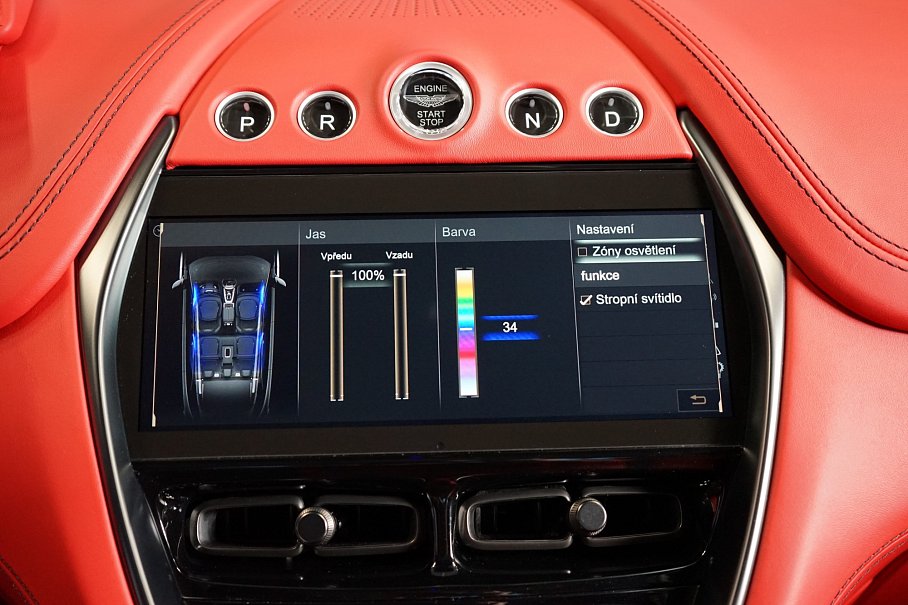 Aston Martin DBX 707