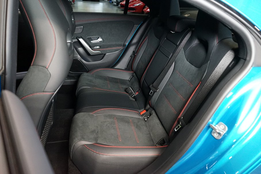 Mercedes-Benz CLA 200d