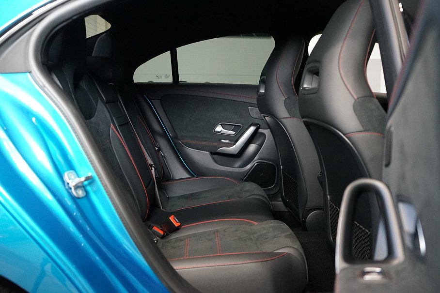 Mercedes-Benz CLA 200d