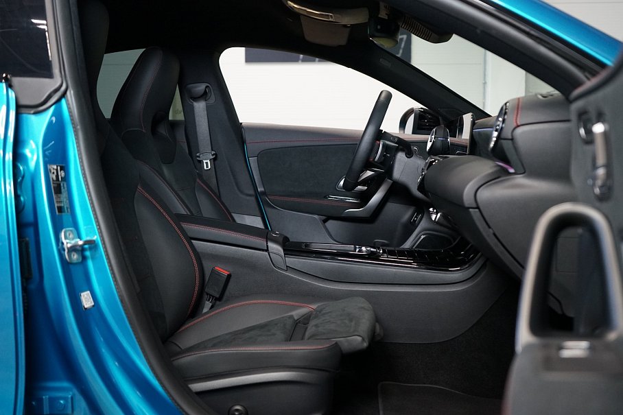 Mercedes-Benz CLA 200d