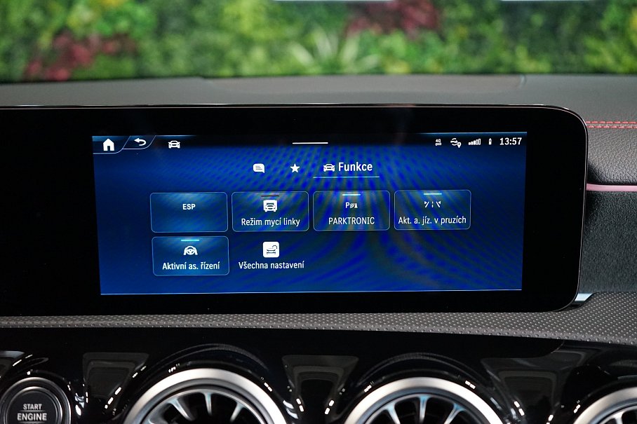 Mercedes-Benz CLA 200d