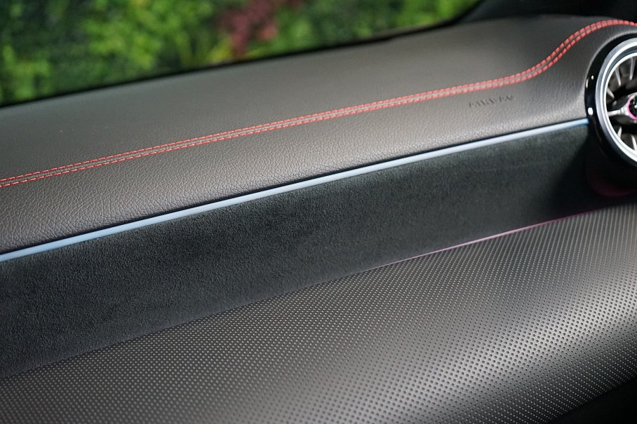 Mercedes-Benz CLA 200d