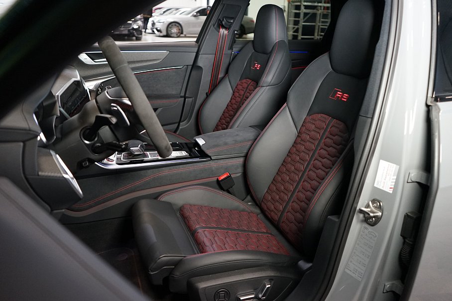 Audi RS 6 Avant Performance TFSI quattro
