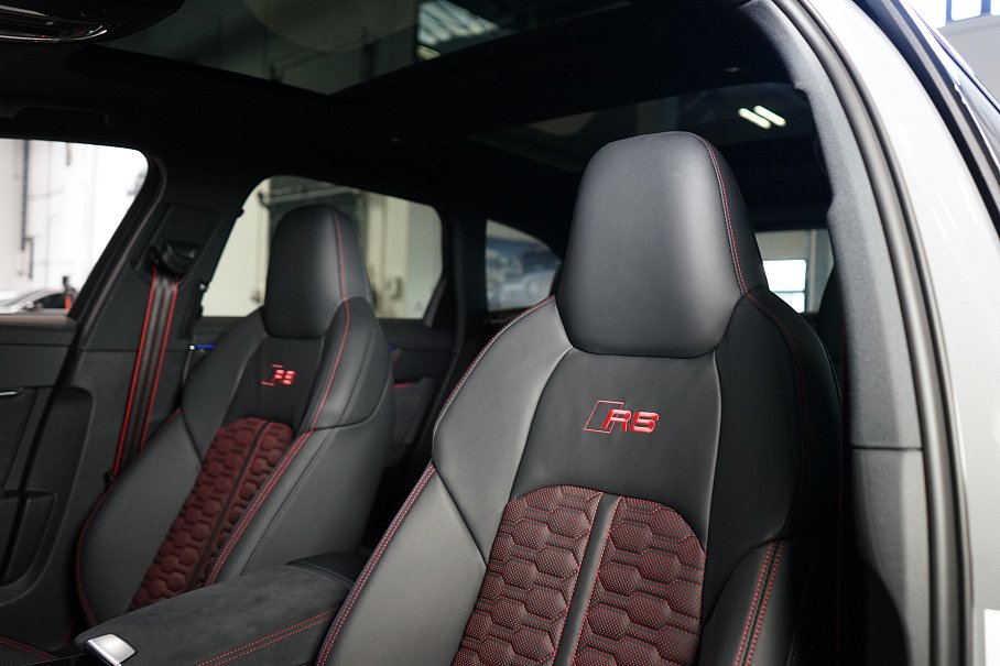 Audi RS 6 Avant Performance TFSI quattro