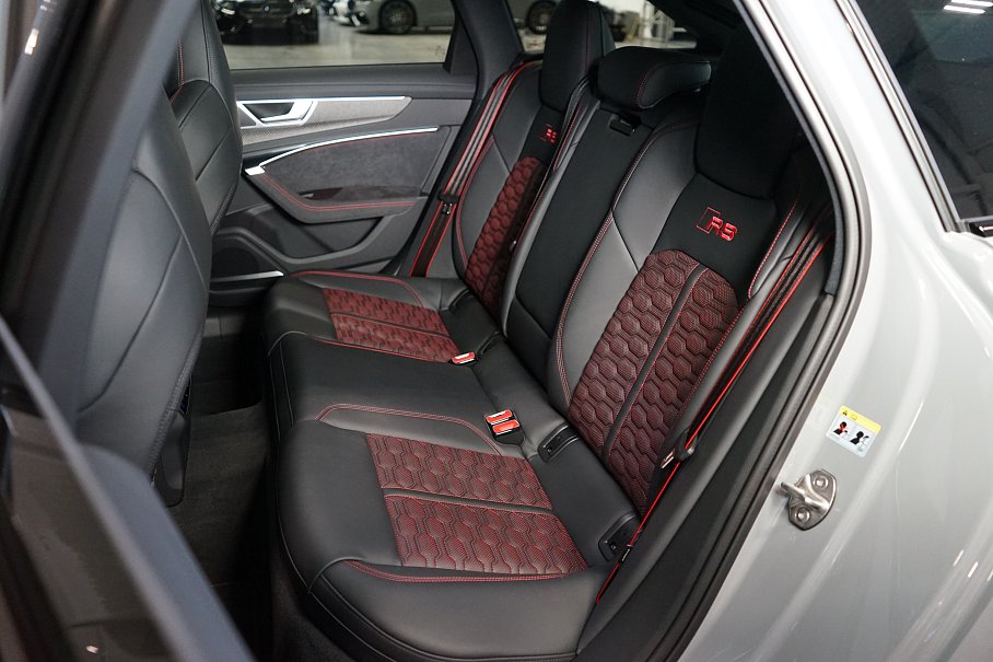 Audi RS 6 Avant Performance TFSI quattro