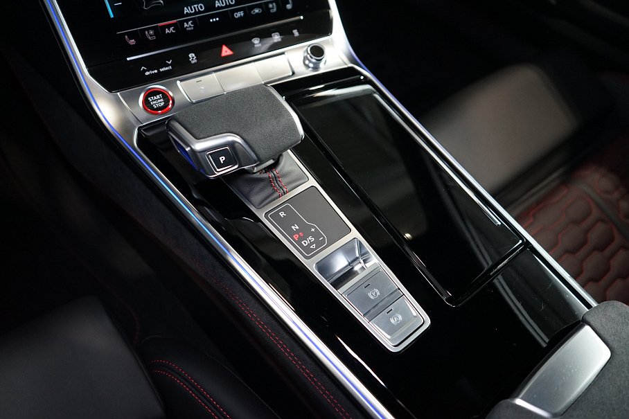 Audi RS 6 Avant Performance TFSI quattro